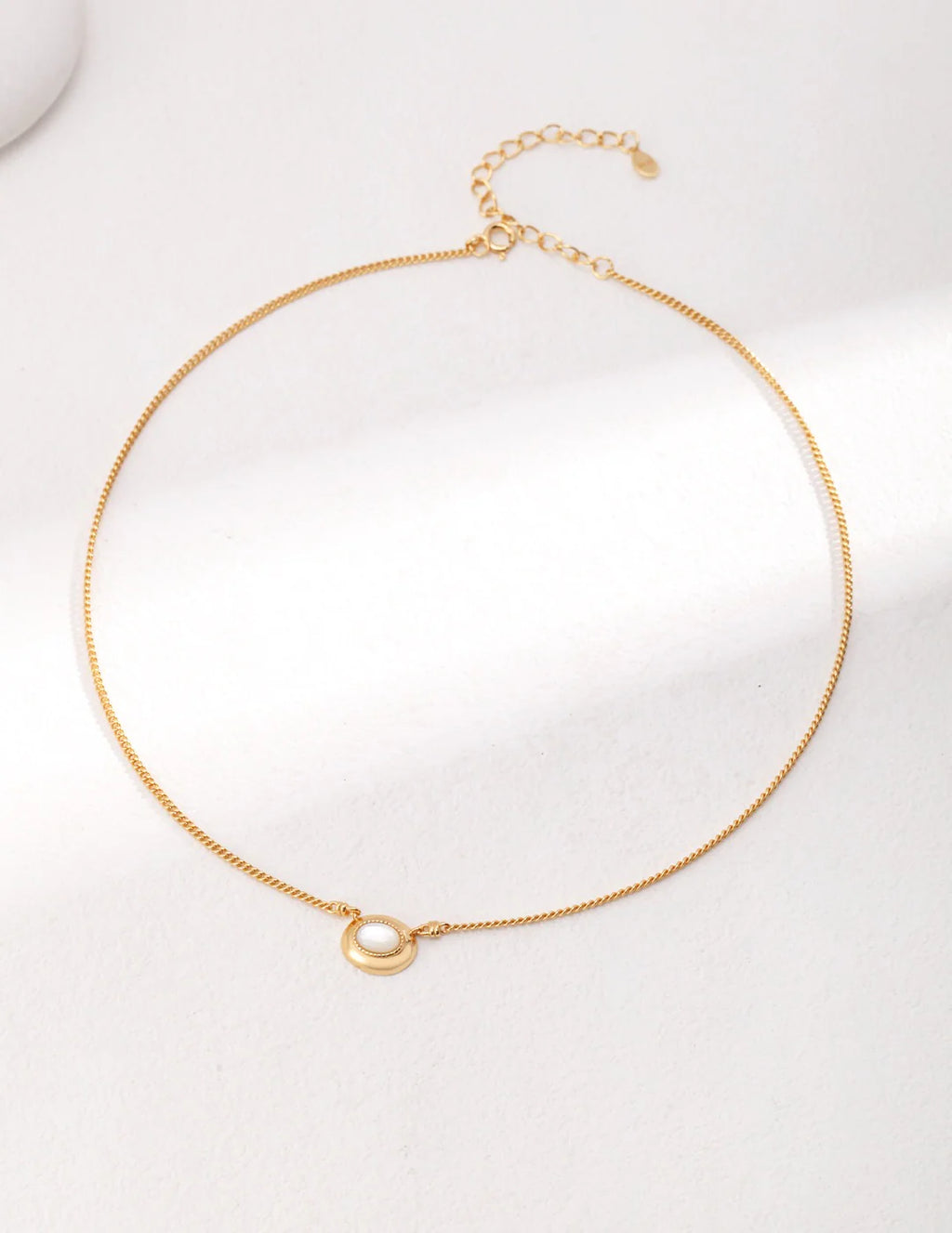 Oval Mother of Pearl Necklace