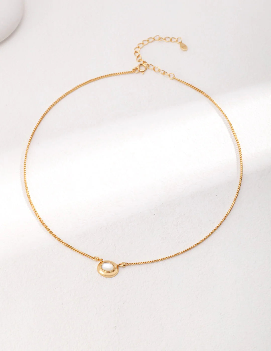 Oval Mother of Pearl Necklace