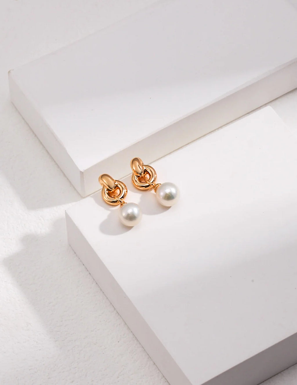 Interlocking Natural Pearl Earrings